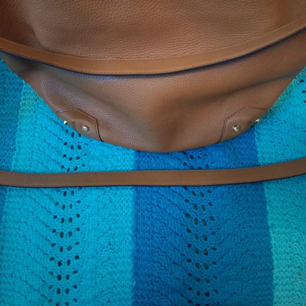 Michael Kors Large Alanis Soft Pebbled Leather Shoulder Bag - Picture 9 of 16